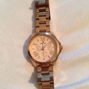 Rose gold fossil watch